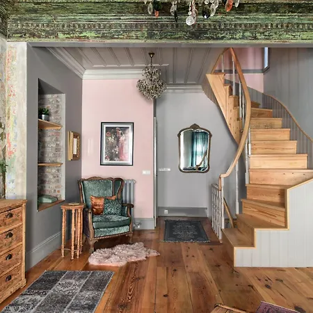 Golden Horn Views From The Saffron House In Old *