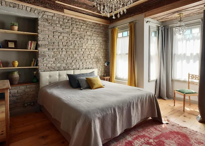 Hébergement de vacances Golden Horn Views From The Saffron House In Old